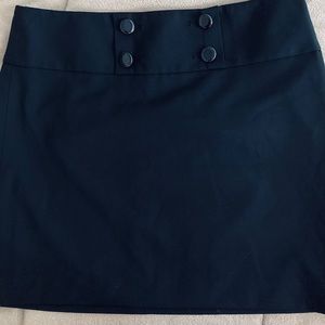 Short black skirt